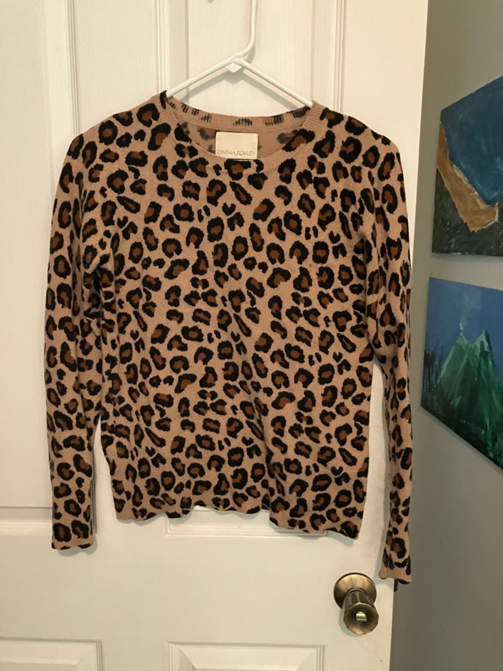 Woman’s Cashmere Cynthia Rowley Leopard Print sweater size S